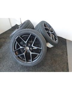 Sommerradsatz Borbet Y Black Matt 8x18 et48 5x112 +  BARUM BRAV-6 225/40 R18 92 Y XL - C, B, 2, 70dB 